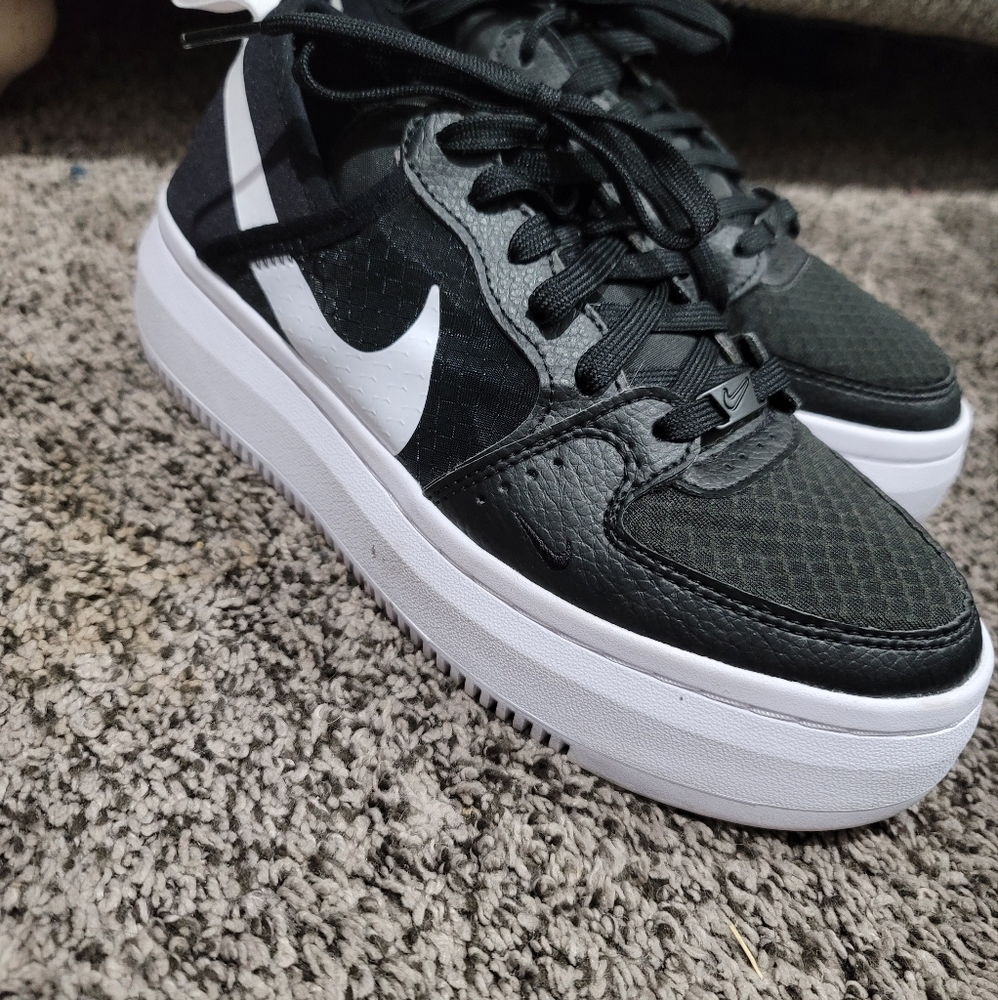 Nike platform